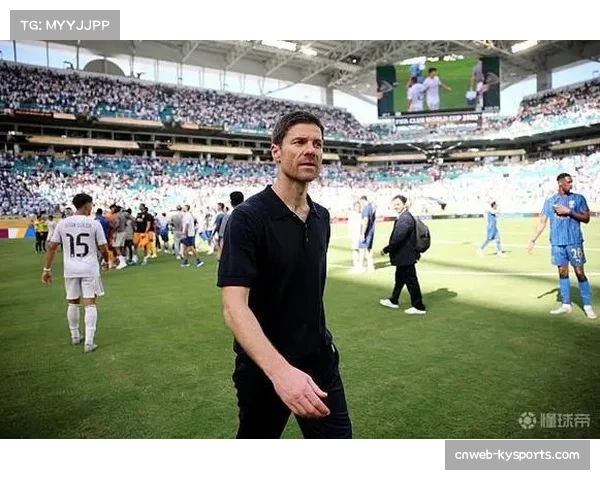 皇马主帅位置悬而未决 阿隆索能否稳住局势 国家德比成为生死之战